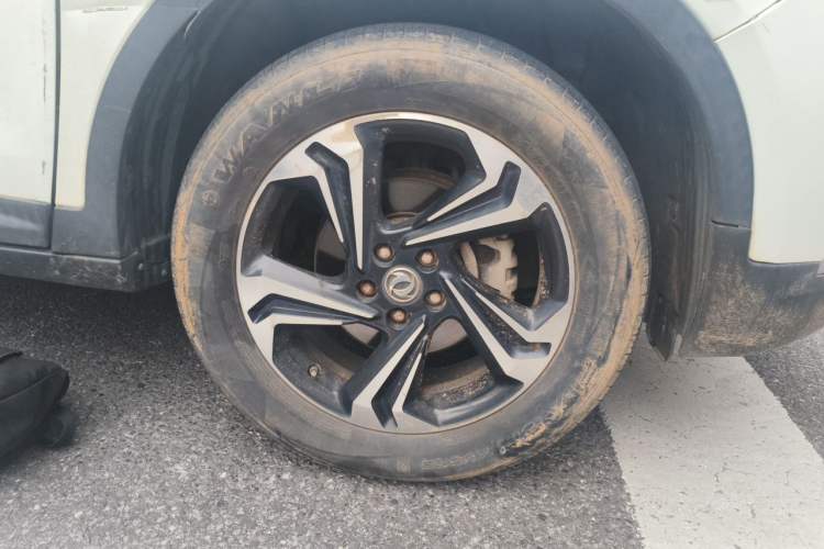 Used Dongfeng Aeolus AX7 2016 2.0L Automatic Zhiyi Trim Right Front Wheel Hub