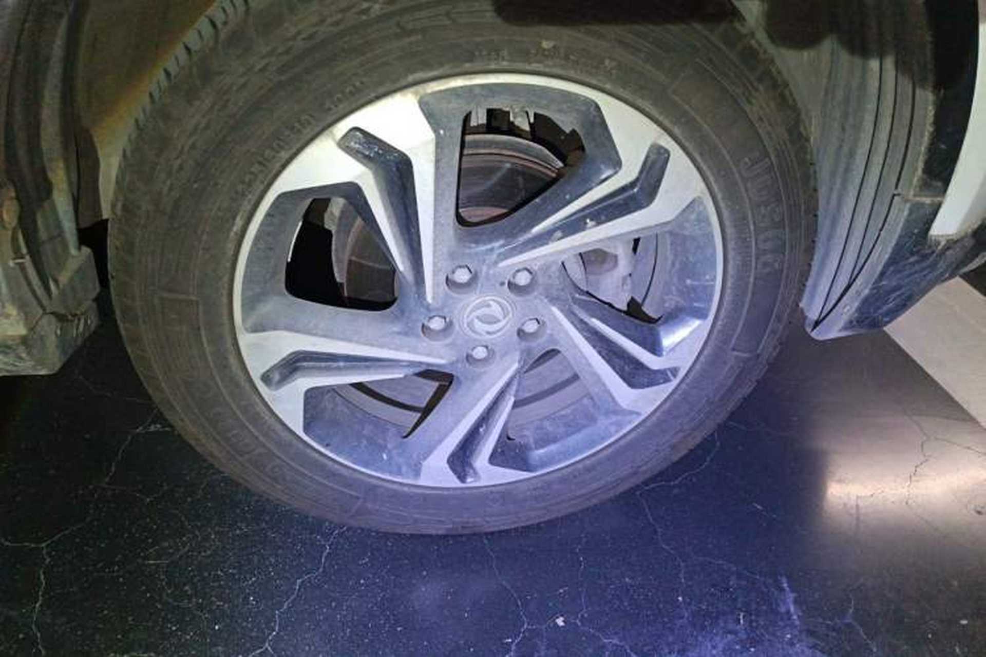 Used Dongfeng Aeolus AX7 2016 2.0L Automatic Zhiyi Trim Right Front Wheel Hub