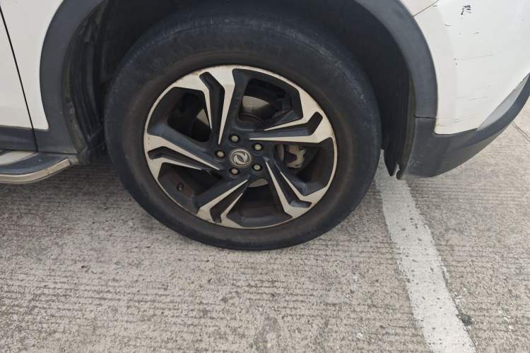 Used Dongfeng Aeolus AX7 2016 2.0L Automatic Zhiyi Trim Right Front Wheel Hub