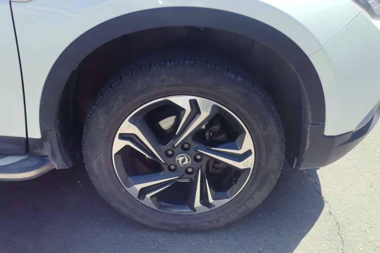 Used Dongfeng Aeolus AX7 2016 1.4T Manual Zhuyue Model Right Front Wheel Hub