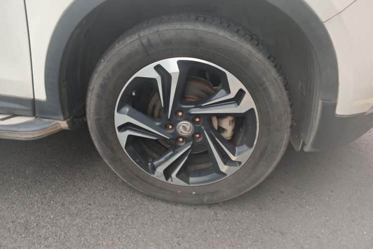 Used Dongfeng Aeolus AX7 2016 2.0L Automatic Zhiyi Trim Right Front Wheel Hub