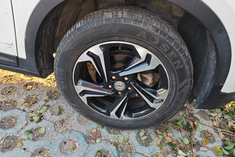 Used Dongfeng Aeolus AX7 2016 2.0L Automatic Zhiyi Trim Right Front Wheel Hub