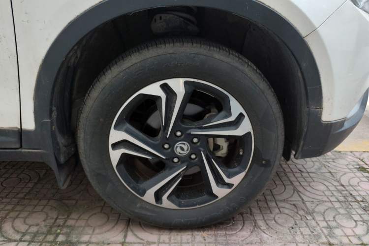Used Dongfeng Aeolus AX7 2016 2.0L Automatic Zhiyi Trim Right Front Wheel Hub