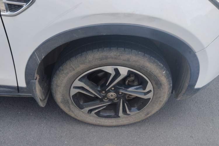 Used Dongfeng Aeolus AX7 2016 2.3L Automatic ZhiZun Version Right Front Wheel Hub