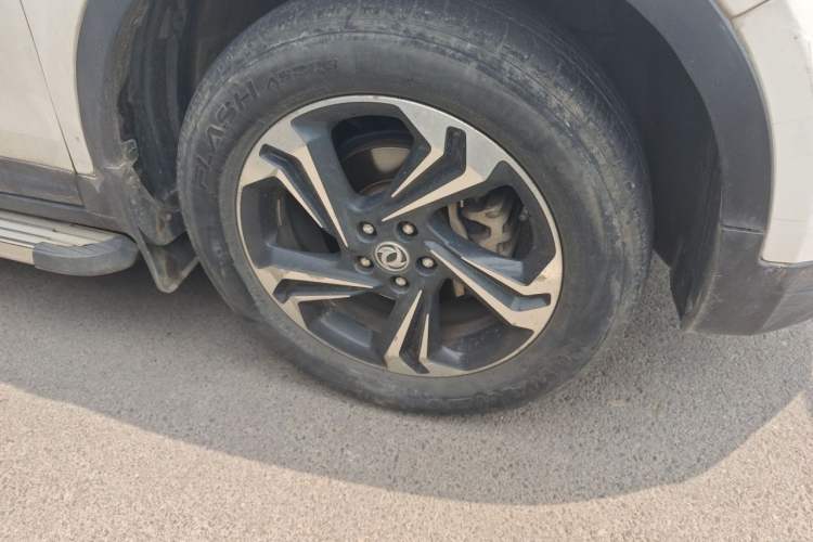 Used Dongfeng Aeolus AX7 2016 2.0L Automatic Zhiyi Trim Right Front Wheel Hub