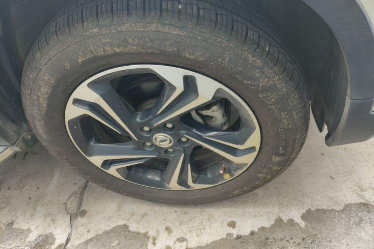 Used Dongfeng Aeolus AX7 2016 2.0L Automatic Zhiyi Trim Right Front Wheel Hub