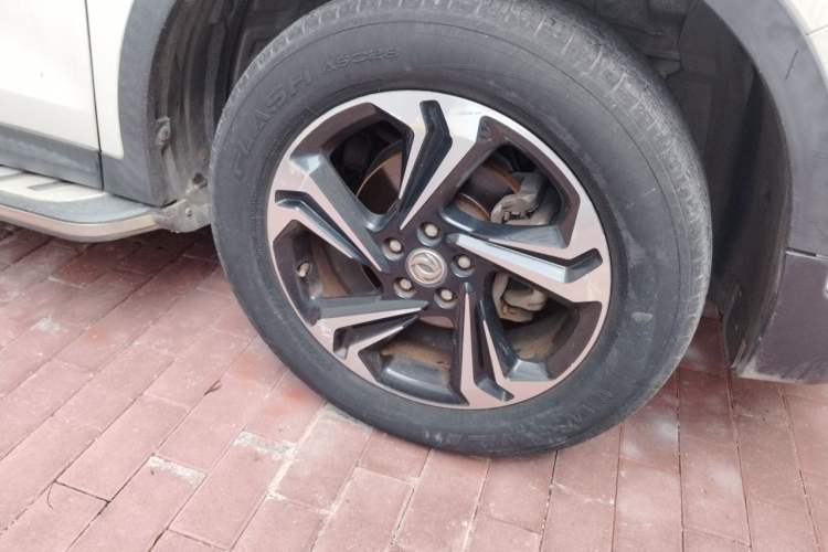 Used Dongfeng Aeolus AX7 2016 2.0L Automatic Zhiyi Trim Right Front Wheel Hub