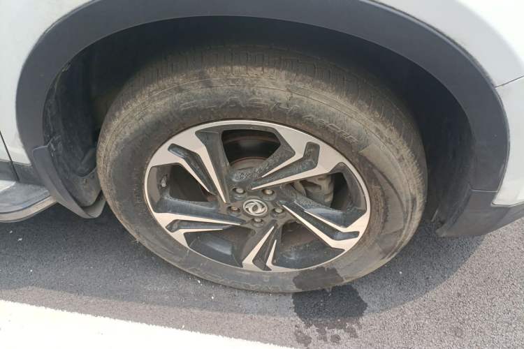 Used Dongfeng Aeolus AX7 2016 2.0L Automatic Zhiyi Trim Right Front Wheel Hub