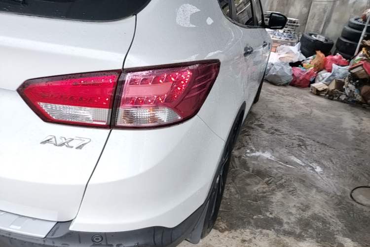 Used Dongfeng Aeolus AX7 2016 2.0L Automatic Zhiyi Trim Right Rear Taillight