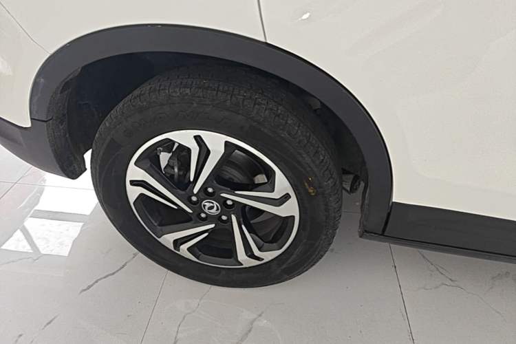 Used Dongfeng Aeolus AX7 2016 2.0L Automatic Zhiyi Trim Right Rear Wheel Hub