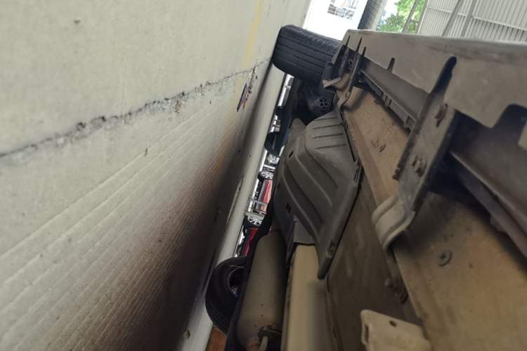 Used Dongfeng Aeolus AX7 2016 2.0L Automatic Zhiyi Trim Right Side Sill