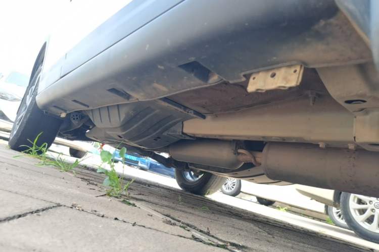 Used Dongfeng Aeolus AX7 2016 2.3L Automatic ZhiZun Version Right Side Sill