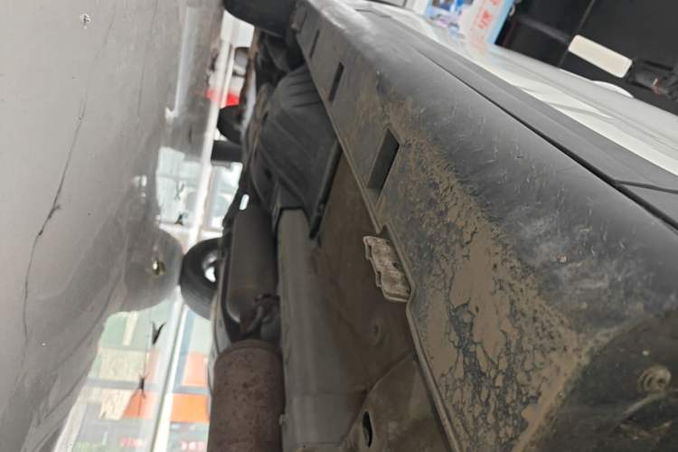Used Dongfeng Aeolus AX7 2016 2.0L Automatic Zhiyi Trim Right Side Sill