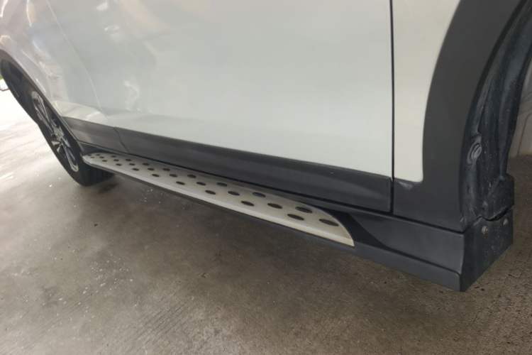 Used Dongfeng Aeolus AX7 2016 2.0L Automatic Zhiyi Trim Right Side Sill