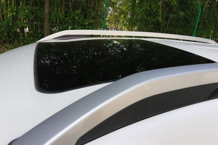 Used Dongfeng Aeolus AX7 2016 2.0L Automatic Zhiyi Trim Roof