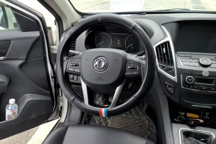 Used Dongfeng Aeolus AX7 2016 2.0L Manual Zhiyi Trim Steering Wheel