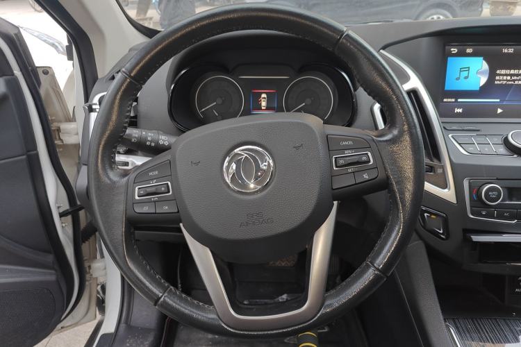 Used Dongfeng Aeolus AX7 2016 2.0L Automatic Zhiyi Trim Steering Wheel