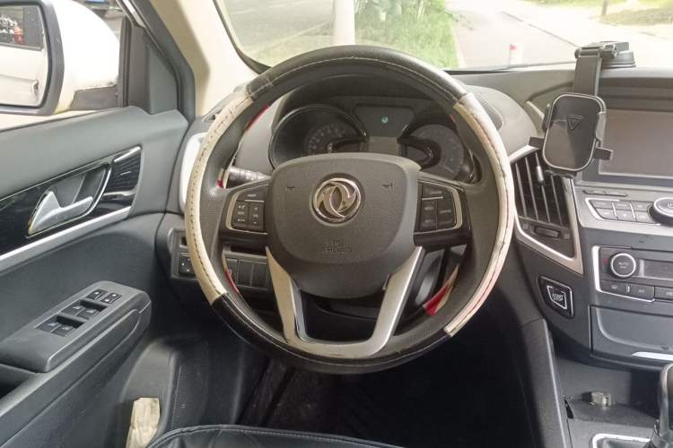 Used Dongfeng Aeolus AX7 2016 1.4T Manual Zhuyue Model Steering Wheel