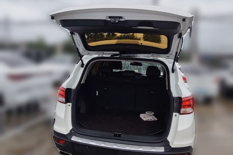 Used Dongfeng Aeolus AX7 2016 2.0L Automatic Zhiyi Trim Trunk
