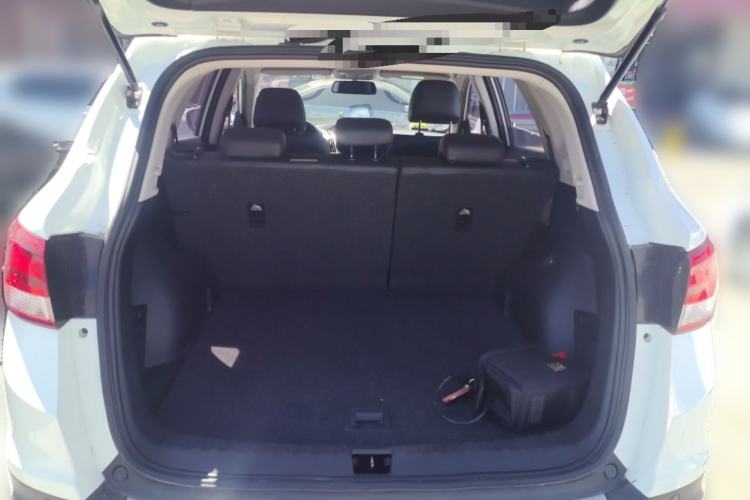 Used Dongfeng Aeolus AX7 2016 1.4T Manual Zhuyue Model Trunk