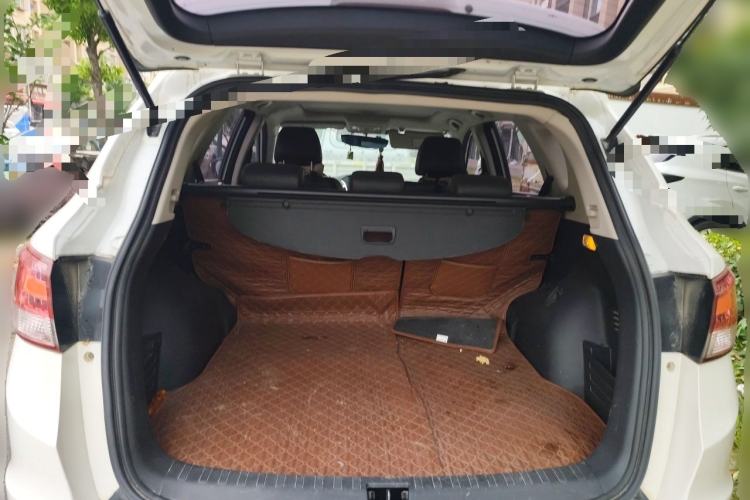 Used Dongfeng Aeolus AX7 2016 2.0L Automatic Zhiyi Trim Trunk