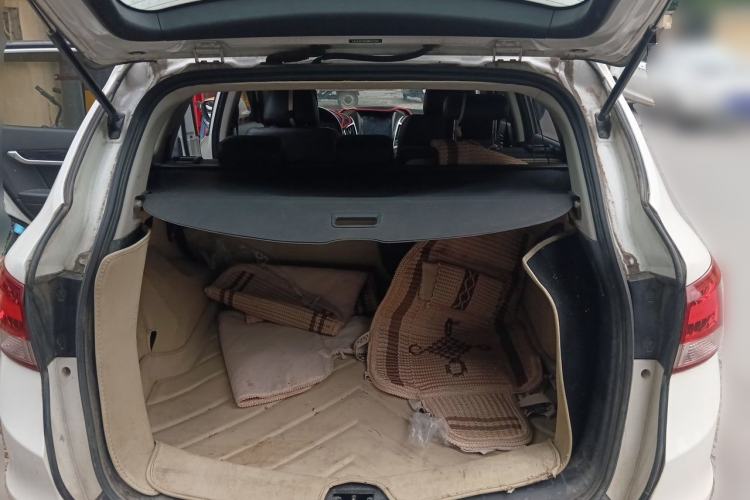 Used Dongfeng Aeolus AX7 2016 2.3L Automatic ZhiZun Version Trunk