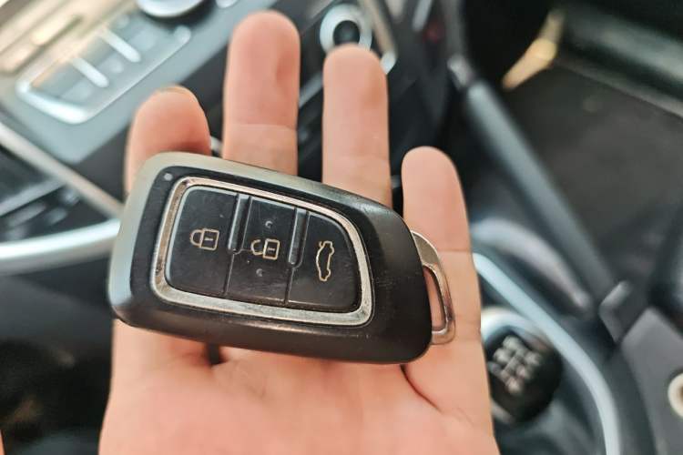 Used Dongfeng Aeolus AX7 2016 1.4T Manual Zhuyue Model Vehicle Key