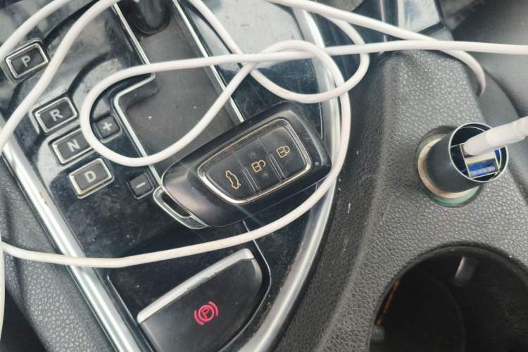Used Dongfeng Aeolus AX7 2016 2.0L Automatic Zhiyi Trim Vehicle Key