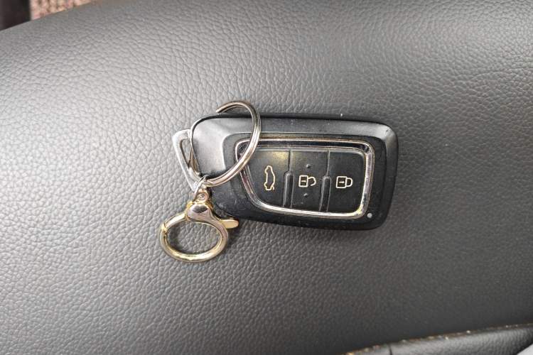 Used Dongfeng Aeolus AX7 2016 1.4T Manual Zhuyue Model Vehicle Key