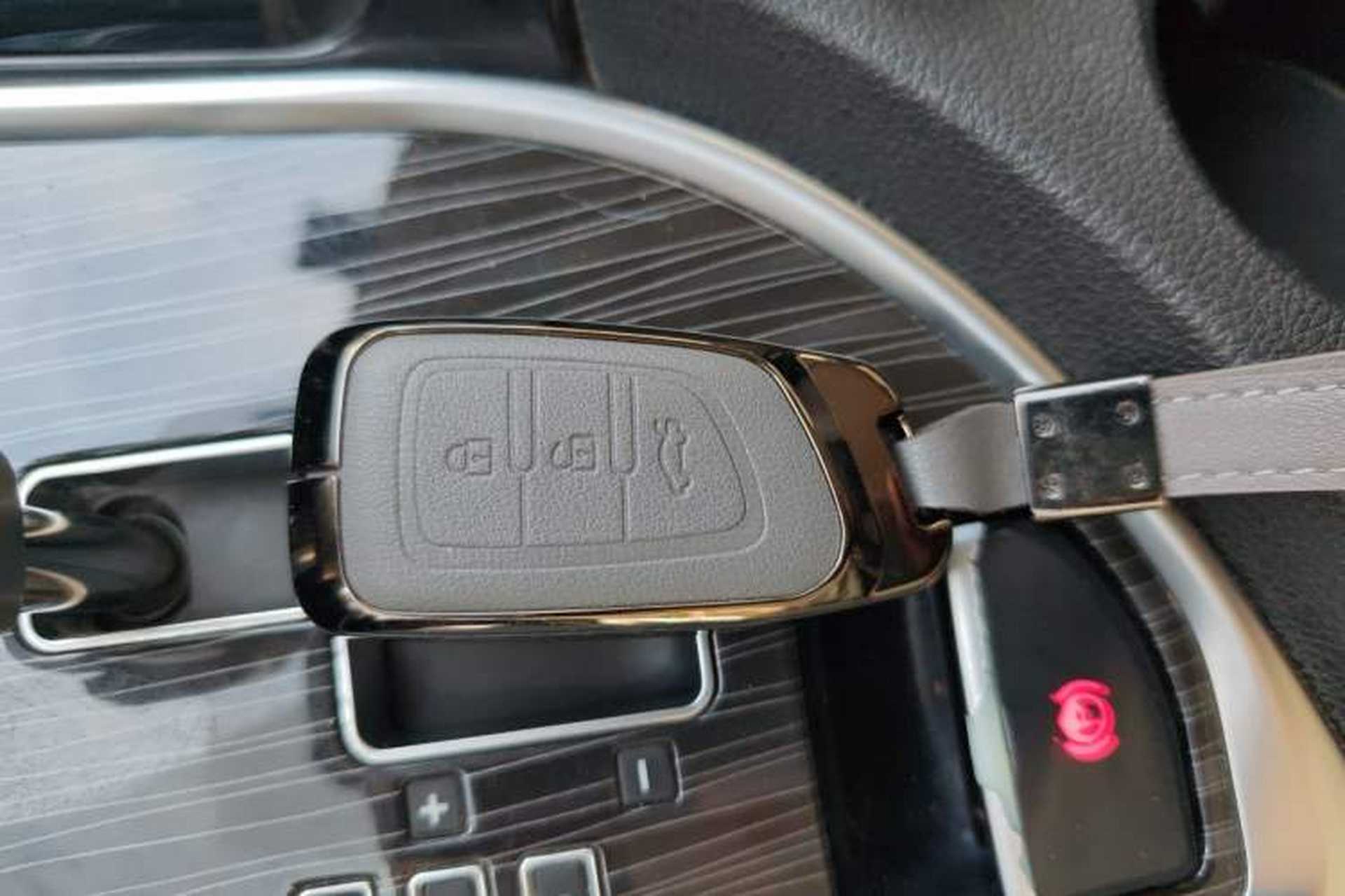Used Dongfeng Aeolus AX7 2016 2.0L Automatic Zhiyue Trim Vehicle Key