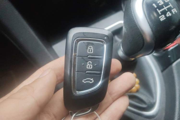 Used Dongfeng Aeolus AX7 2016 1.4T Manual Zhuyue Model Vehicle Key