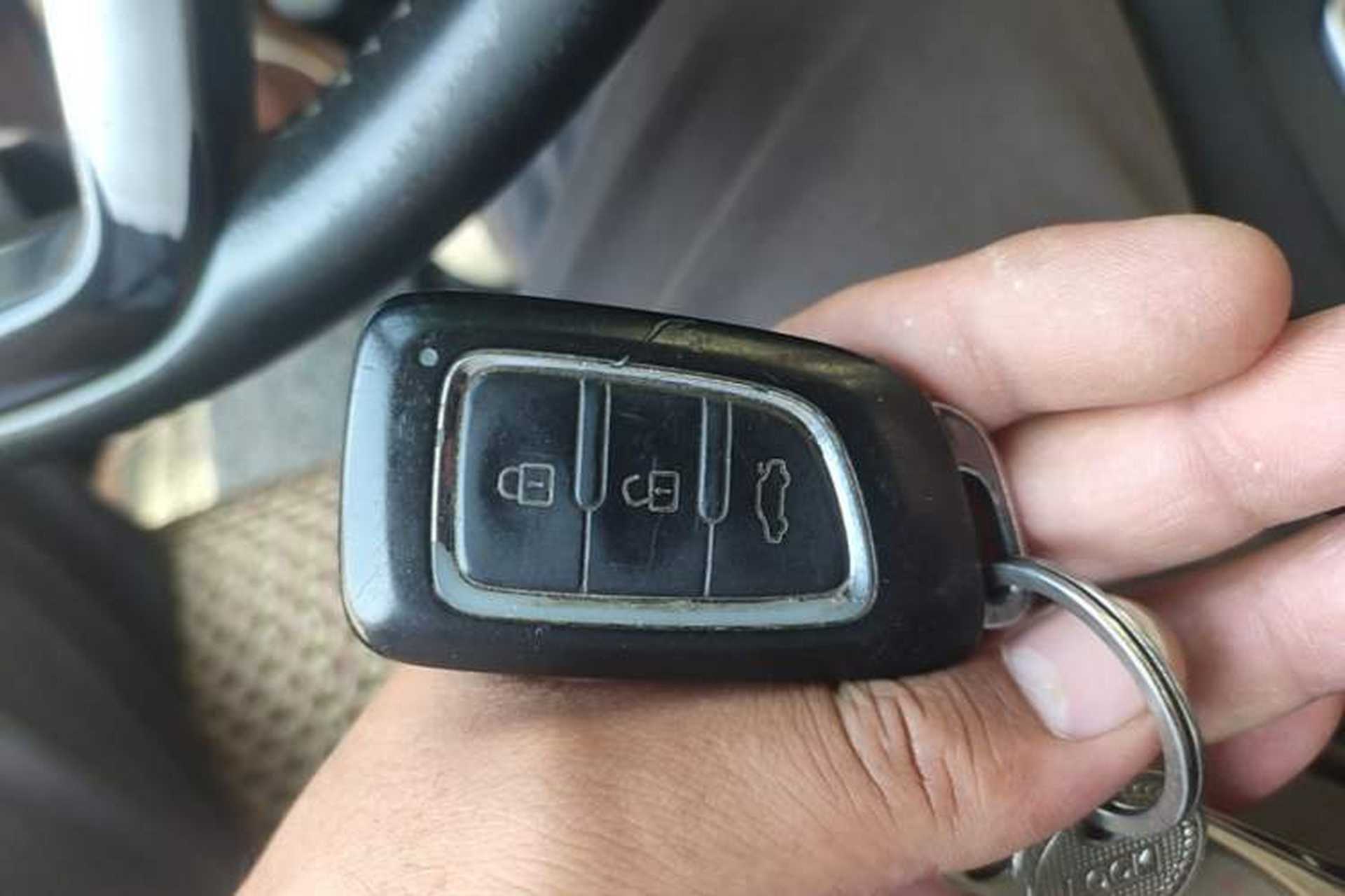 Used Dongfeng Aeolus AX7 2016 2.0L Manual Zhiyi Trim Vehicle Key