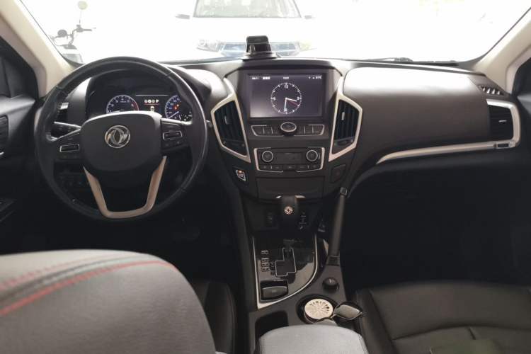 Used Dongfeng Aeolus AX7 2017 2.0L Automatic Zhiyu Trim Center Console