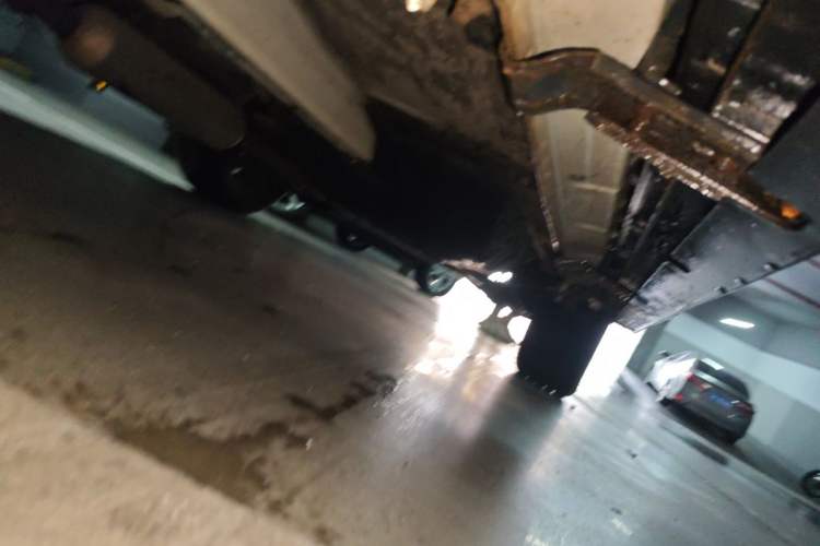 Used Dongfeng Aeolus AX7 2017 2.0L Automatic Zhiyu Trim Chassis Front Left