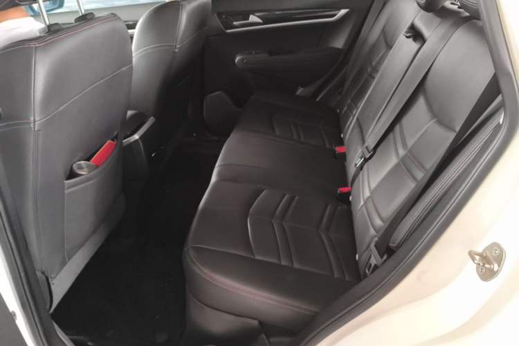 Used Dongfeng Aeolus AX7 2017 2.0L Automatic Zhiyu Trim Left Rear Seat
