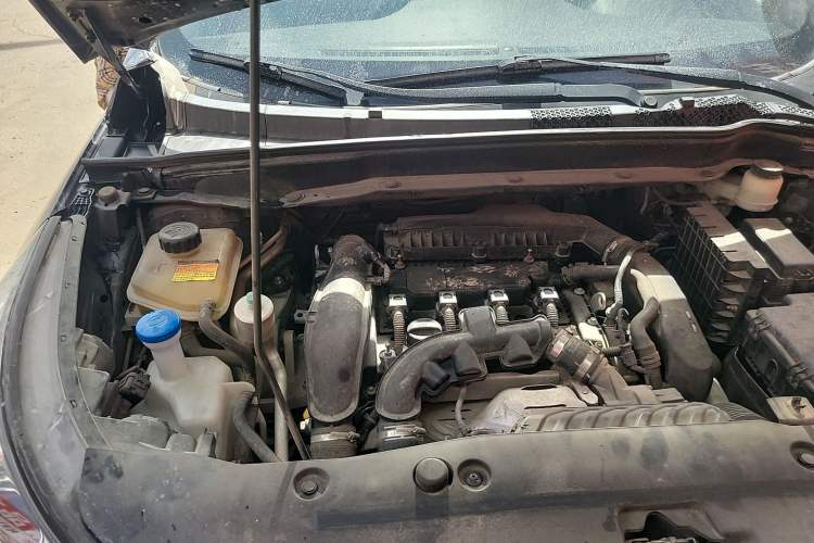 Used Dongfeng Aeolus AX7 2018 Classic 1.6T Automatic Luxury Model Engine Bay Right