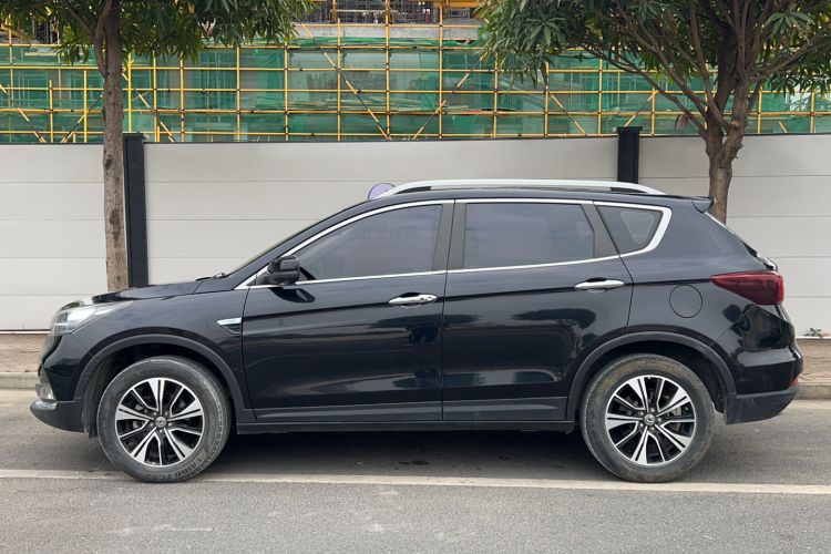 Used Dongfeng Aeolus AX7 2018 Classic 1.6T Automatic Luxury Model Exterior 2
