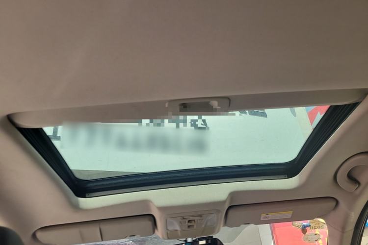 Used Dongfeng Aeolus AX7 2018 Classic 1.6T Automatic Luxury Model Headliner