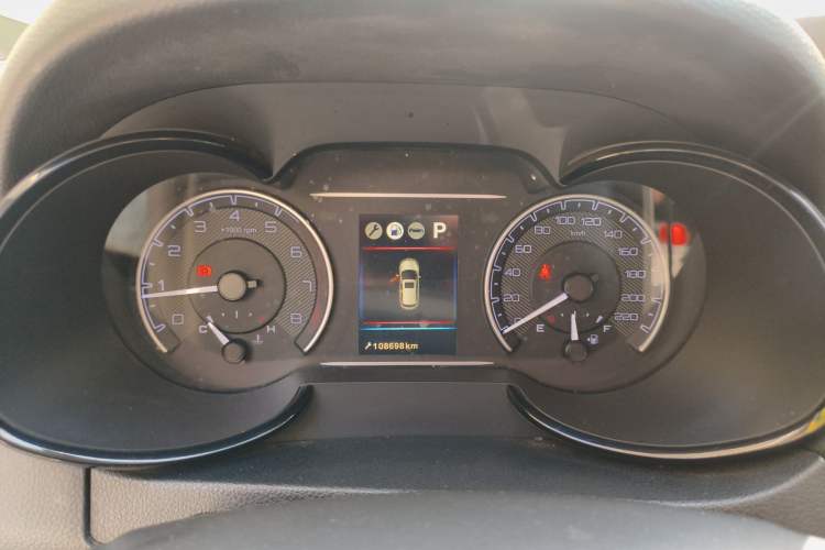 Used Dongfeng Aeolus AX7 2018 Classic 1.6T Automatic Luxury Model Instrument Cluster