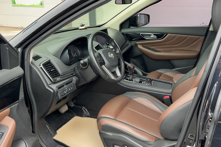 Used Dongfeng Aeolus AX7 2018 Classic 1.6T Automatic Luxury Model Interior 1