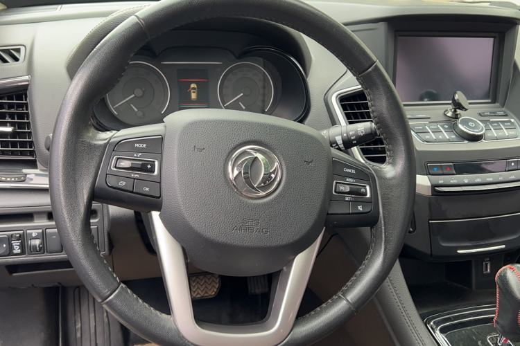 Used Dongfeng Aeolus AX7 2018 Classic 1.6T Automatic Luxury Model Steering Wheel