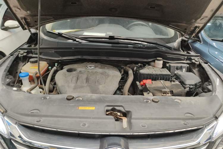Used Dongfeng Aeolus AX7 2018 Classic 1.4T Manual Elite Model Engine Bay