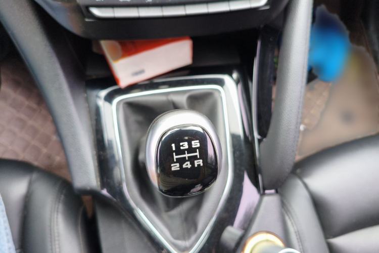 Used Dongfeng Aeolus AX7 2018 Classic 1.4T Manual Elite Model Gear Lever