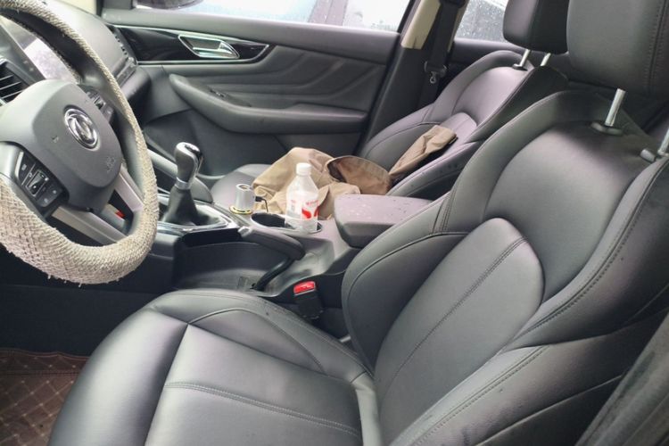 Used Dongfeng Aeolus AX7 2018 Classic 1.4T Manual Elite Model Interior 2