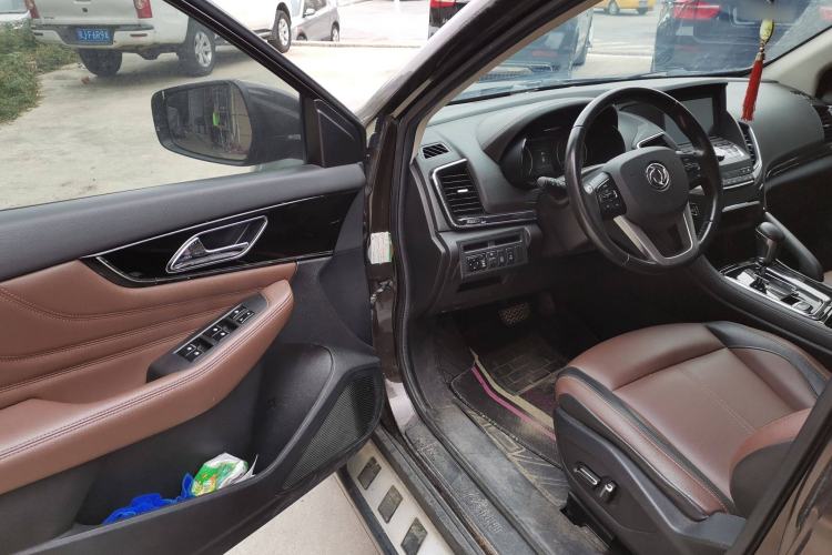 Used Dongfeng Aeolus AX7 2018 Classic 1.6T Automatic Luxury Model Interior 2