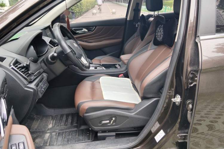 Used Dongfeng Aeolus AX7 2018 Classic 1.6T Automatic Prestige Model Left Front Seat