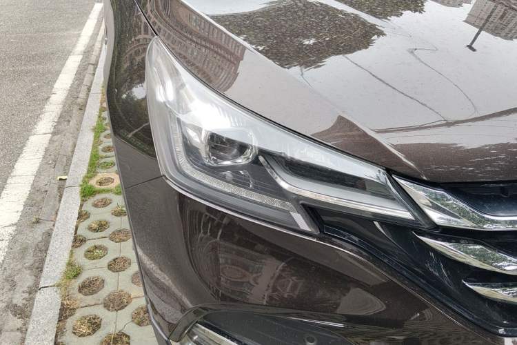 Used Dongfeng Aeolus AX7 2018 Classic 1.6T Automatic Prestige Model Right Front Headlight
