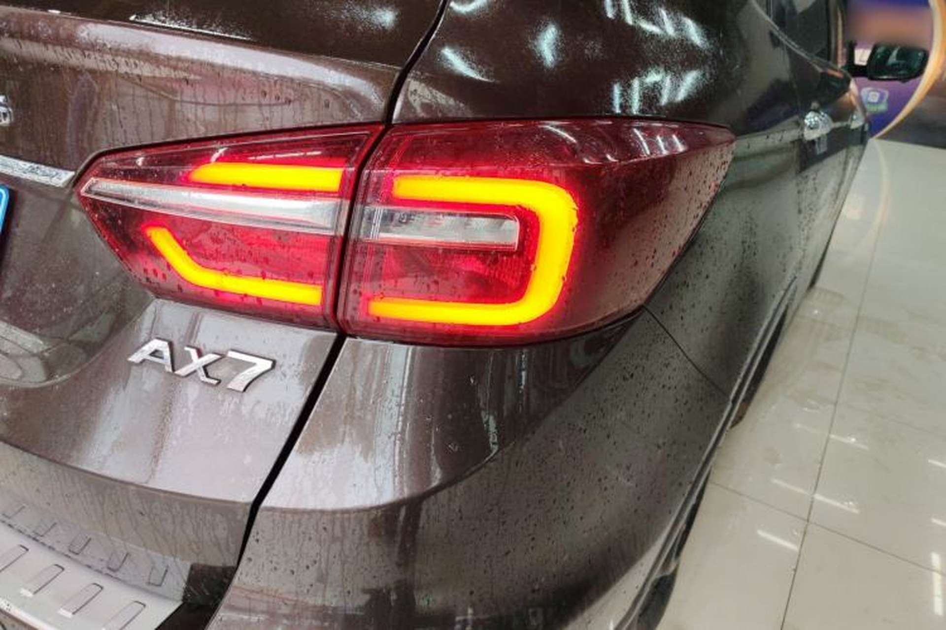 Used Dongfeng Aeolus AX7 2018 Classic 1.6T Automatic Luxury Model Right Rear Taillight