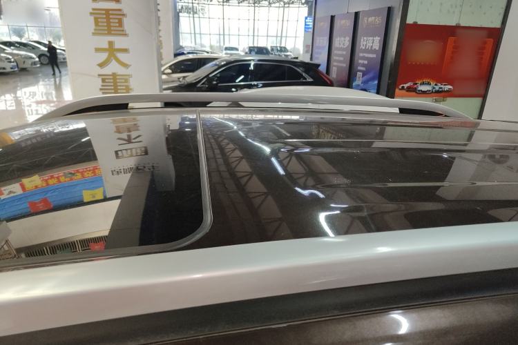 Used Dongfeng Aeolus AX7 2018 Classic 1.4T Manual Elite Model Roof