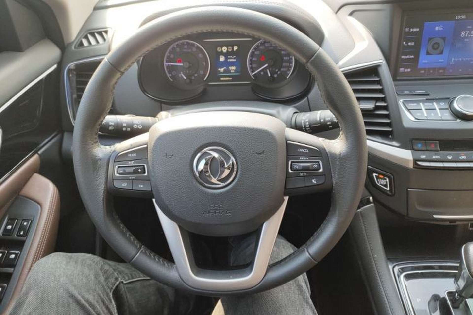 Used Dongfeng Aeolus AX7 2018 Classic 1.6T Automatic Luxury Model Steering Wheel